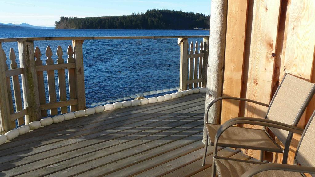 Seine Boat Inn Alert Bay Chambre photo